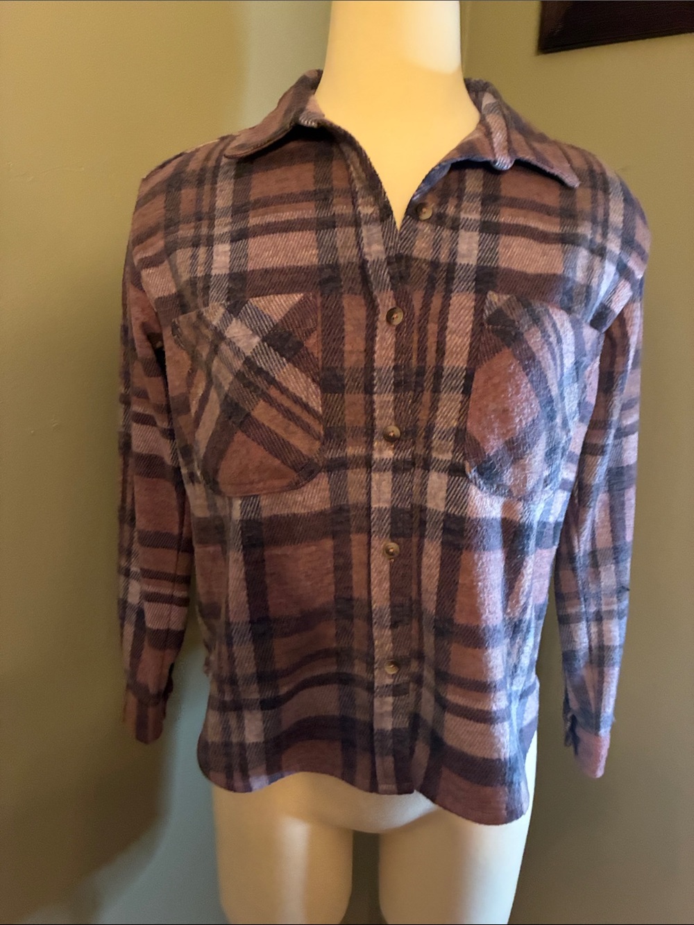 beachlunchlounge Plaid Button-Front flannel - Purple & Blue